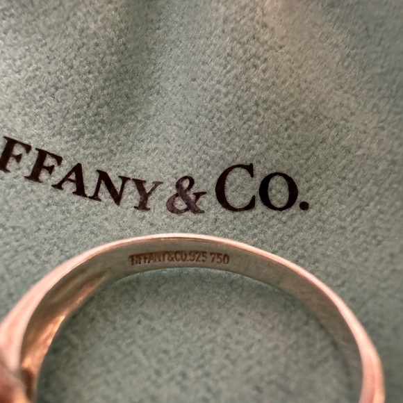 EUC Vintage Tiffany & Co. Bow Ring Sterling Silver and 18k Gold - Picture 4 of 5